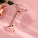 Rolo Massageador Facial de Quartzo Rosa + Gua Sha Schuartz Beauty™